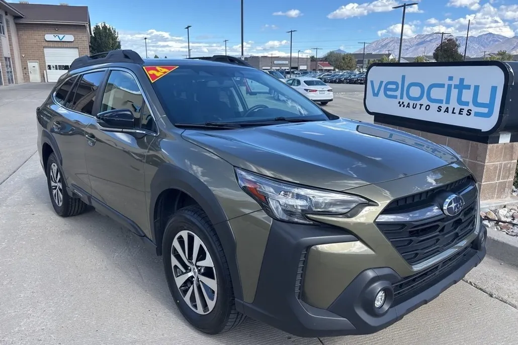 2024 Subaru Outback Premium photo 1