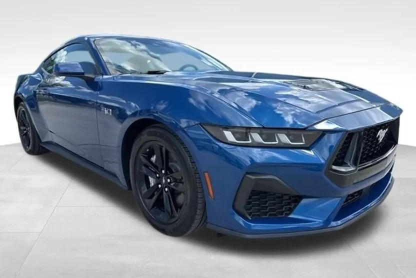 2024 Ford Mustang GT photo 1