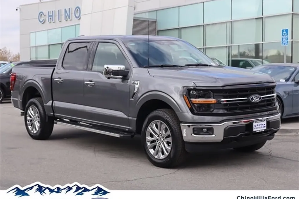 2025 Ford F-150 XLT photo 1