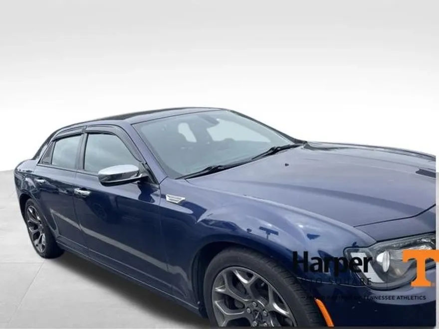 2016 Chrysler 300 S photo 1
