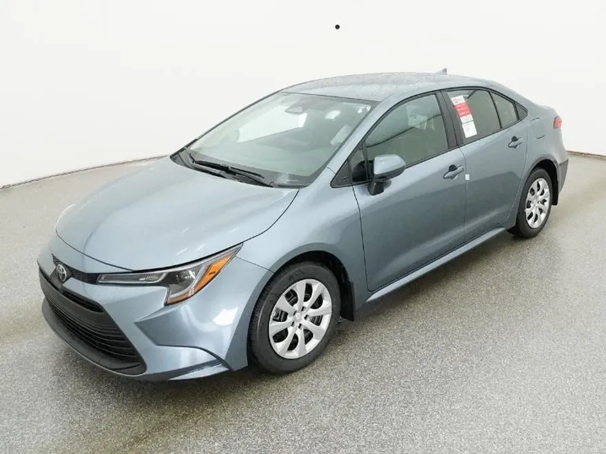 2026 Toyota Corolla LE photo 1