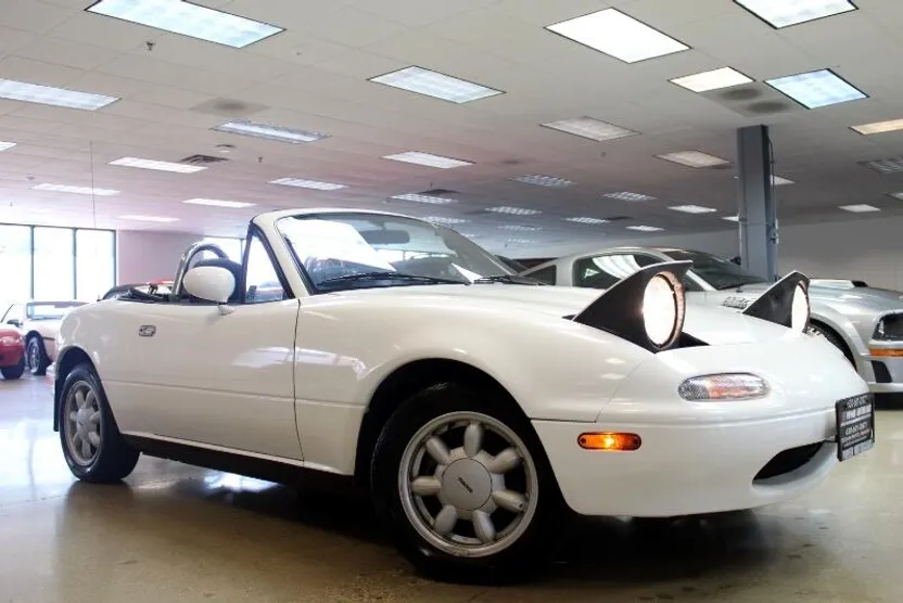 1990 Mazda MX-5 Miata Miata Base photo 1