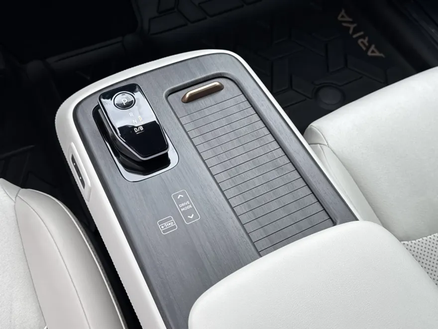 2024 Nissan ARIYA Engage photo 1