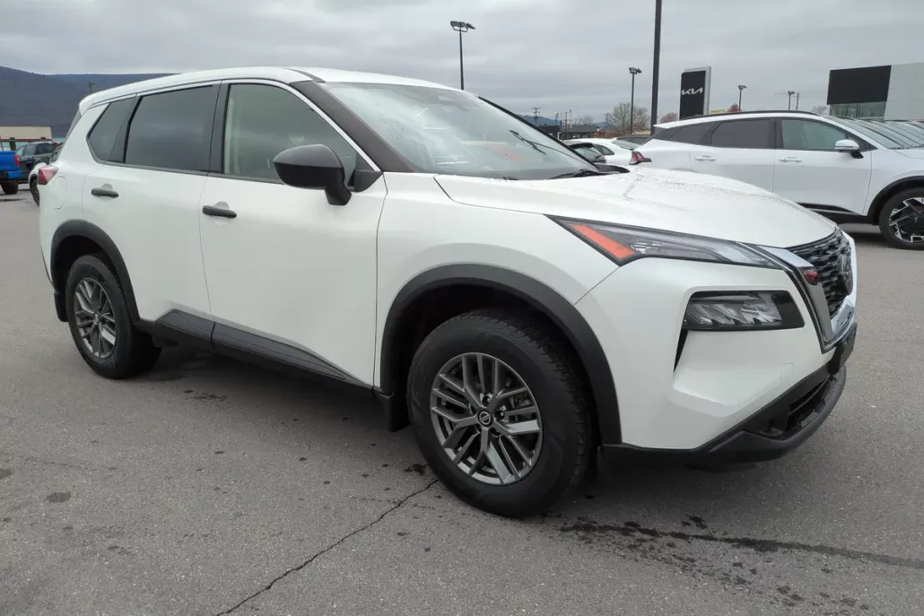 2021 Nissan Rogue AWD S photo 1