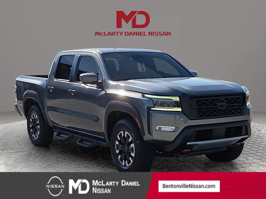 2022 Nissan Frontier PRO-4X photo 1