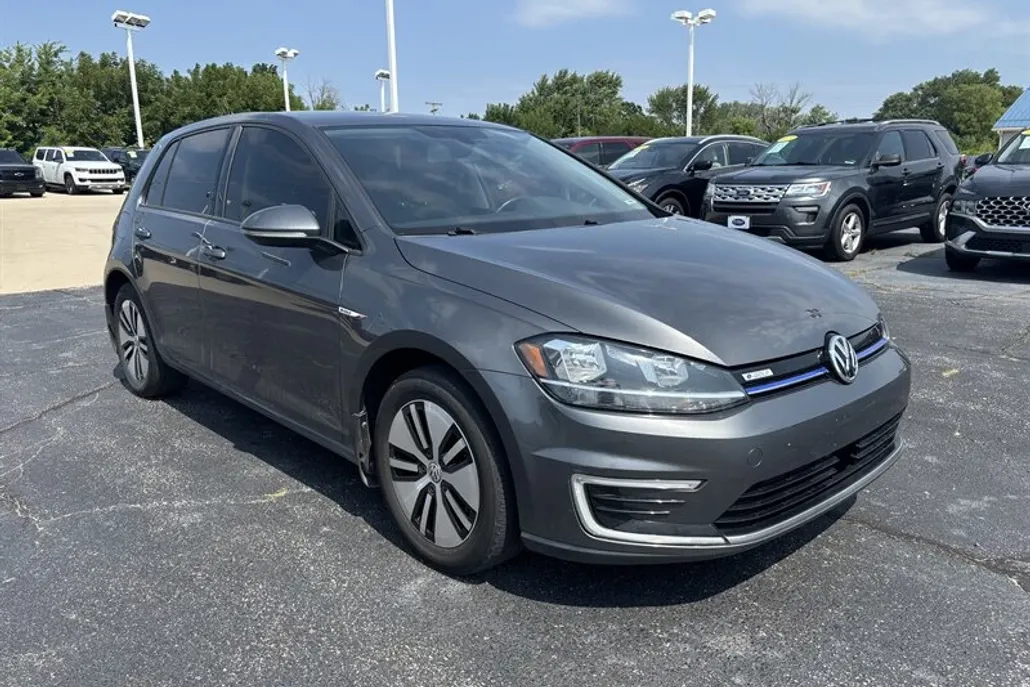 2019 Volkswagen e-Golf SE photo 1