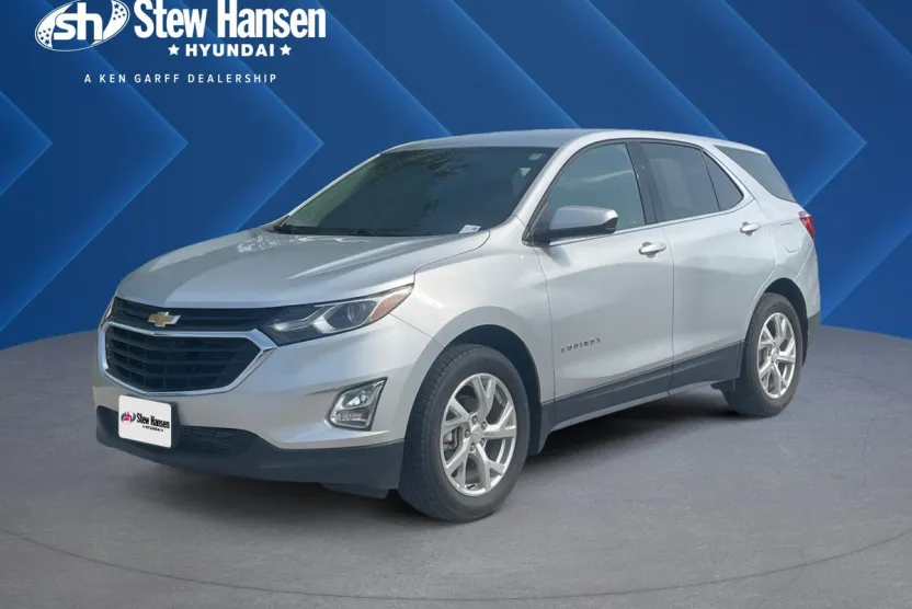 2020 Chevrolet Equinox LT photo 1