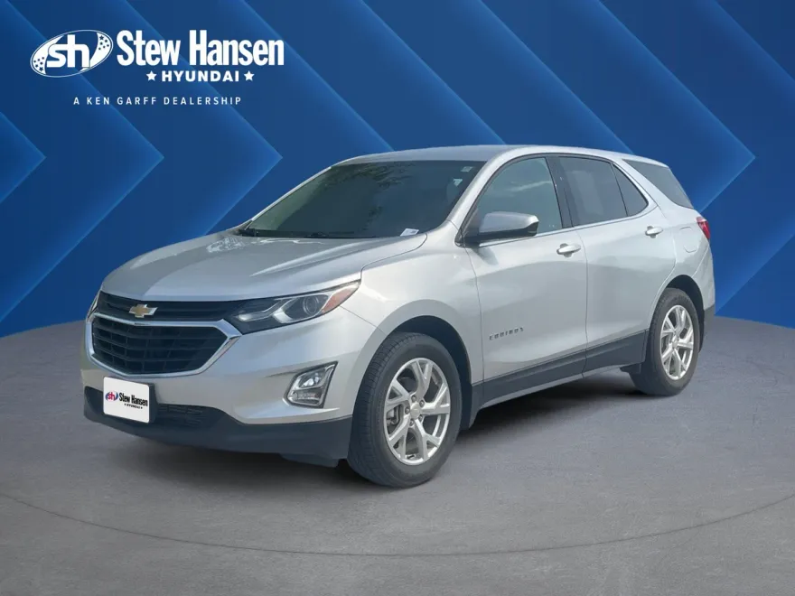 2020 Chevrolet Equinox LT photo 1