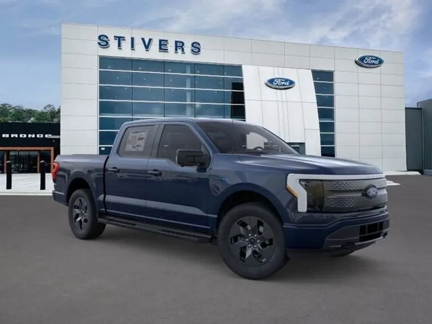 2025 Ford F-150 Lightning photo 1