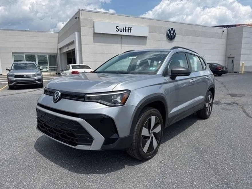 2025 Volkswagen Taos S photo 1