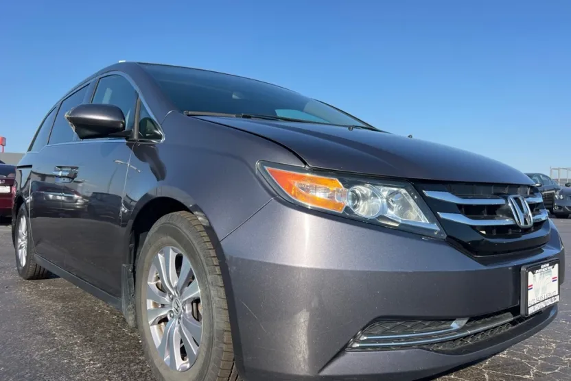2016 Honda Odyssey EX-L photo 1