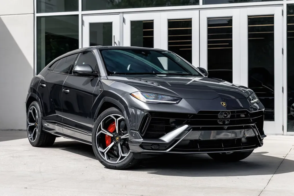 2024 Lamborghini Urus S photo 1