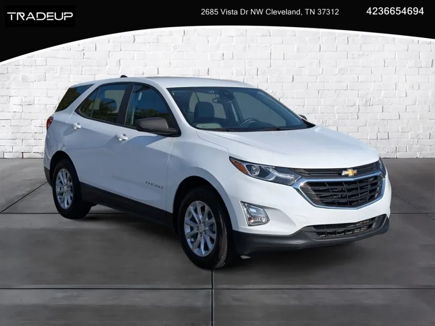 2021 Chevrolet Equinox LS photo 1
