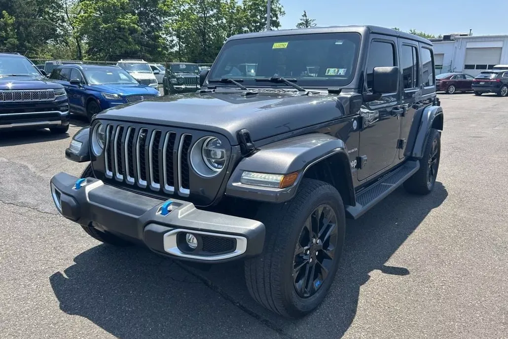 2022 Jeep Wrangler Unlimited Sahara 4xe photo 1