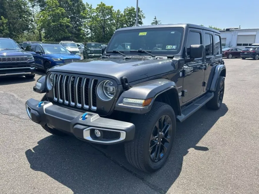 2022 Jeep Wrangler Unlimited Sahara 4xe photo 1