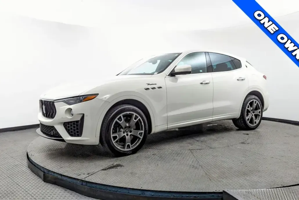 2023 Maserati Levante Modena S photo 1
