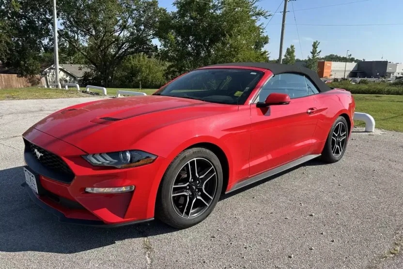 2018 Ford Mustang EcoBoost Premium photo 1