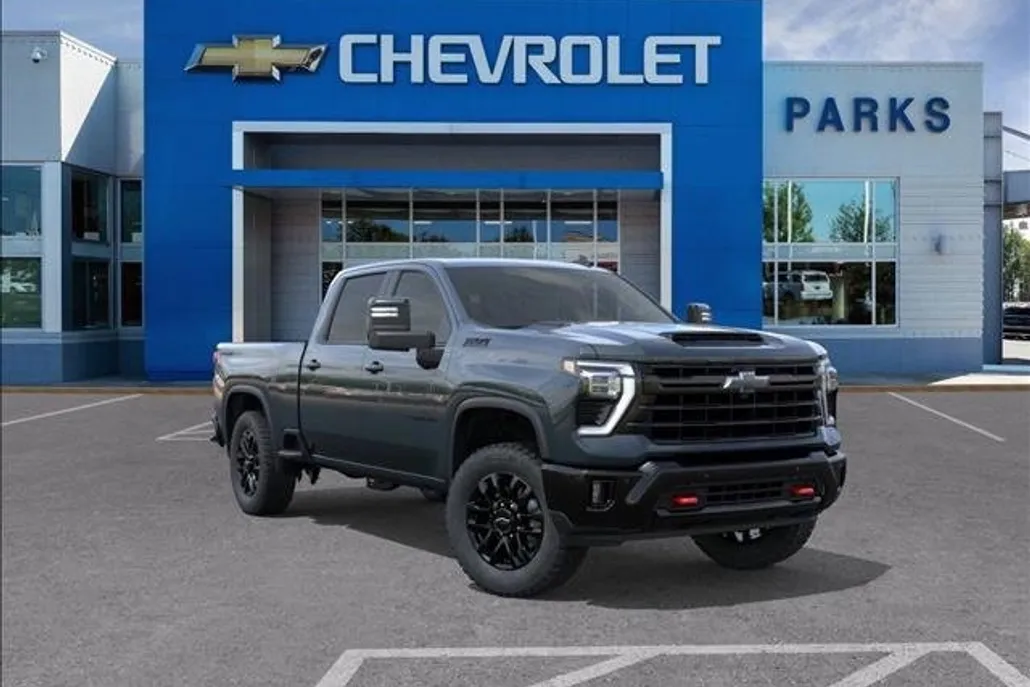 2025 Chevrolet Silverado 2500HD LT photo 1