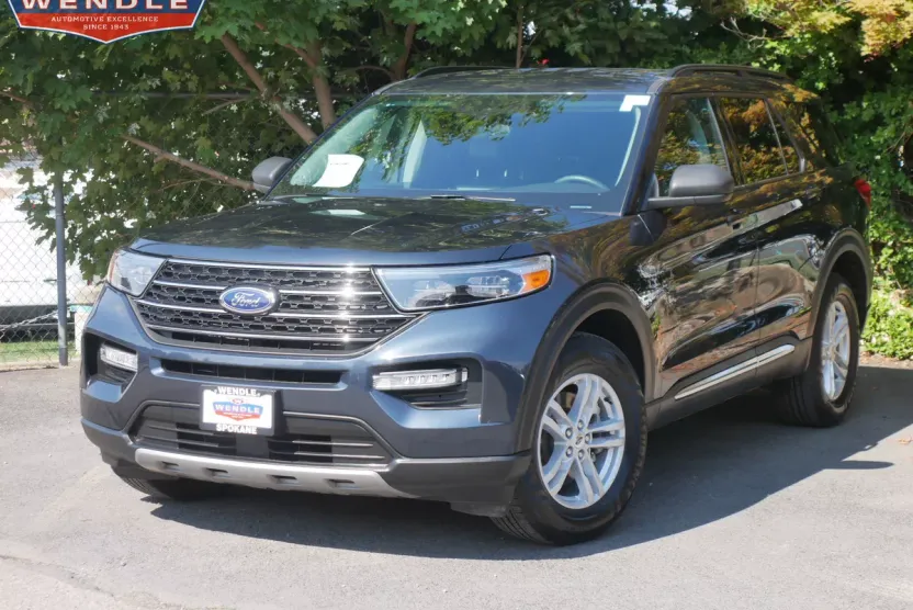 2024 Ford Explorer XLT photo 1