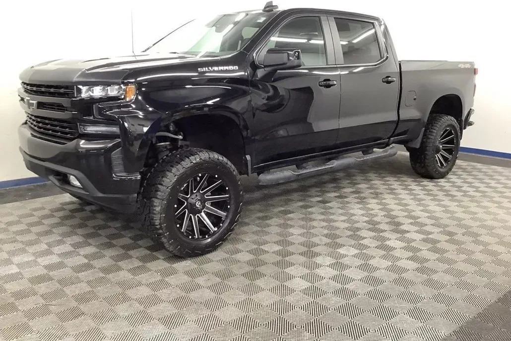 2019 Chevrolet Silverado 1500 RST photo 1