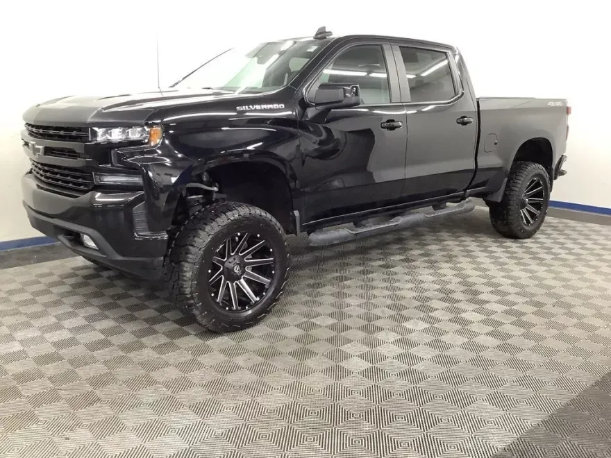 2019 Chevrolet Silverado 1500 RST photo 1