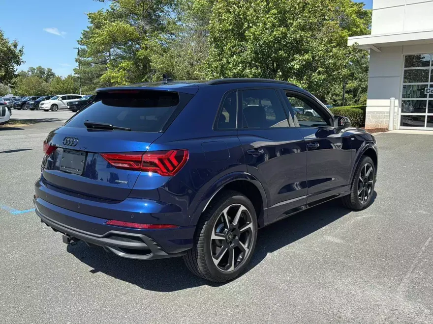 2025 Audi Q3 45 TFSI S line Premium photo 1