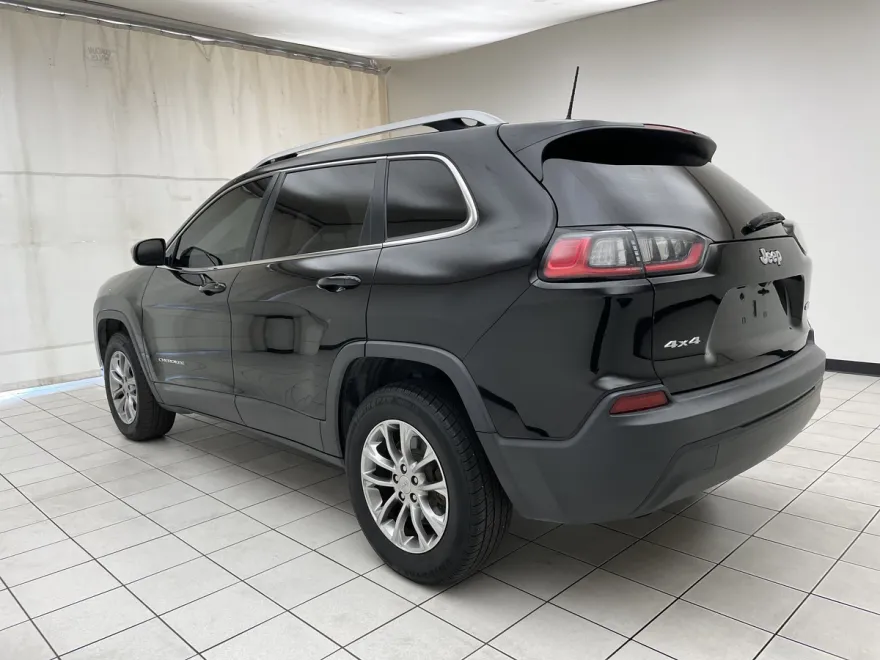 2019 Jeep Cherokee Latitude photo 1