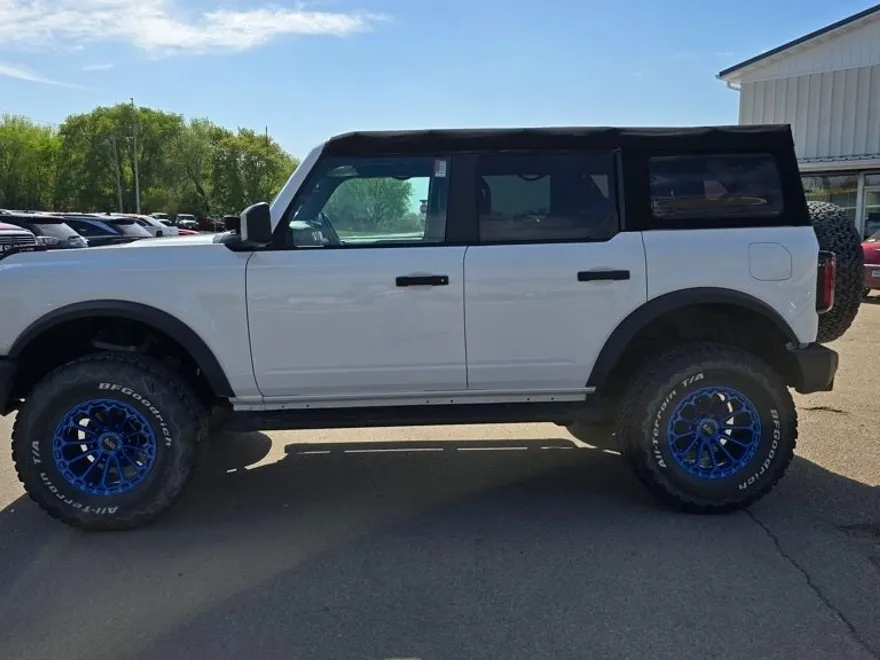 2022 Ford Bronco Big Bend photo 1