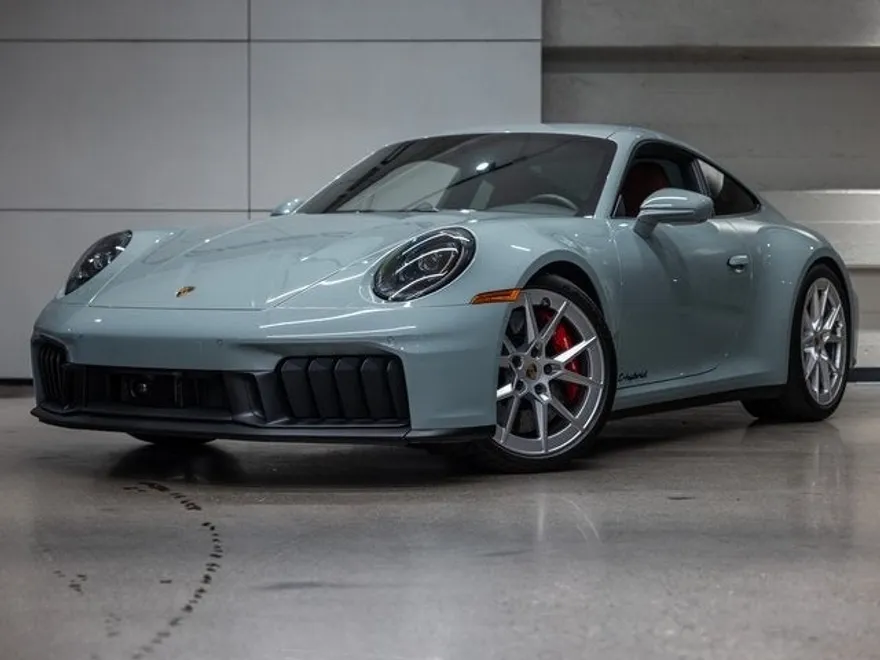 2025 Porsche 911 4 GTS photo 1