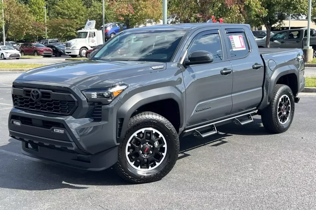 2025 Toyota Tacoma TRD Off-Road photo 1
