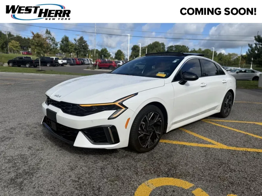 2025 Kia K5 GT-Line photo 1