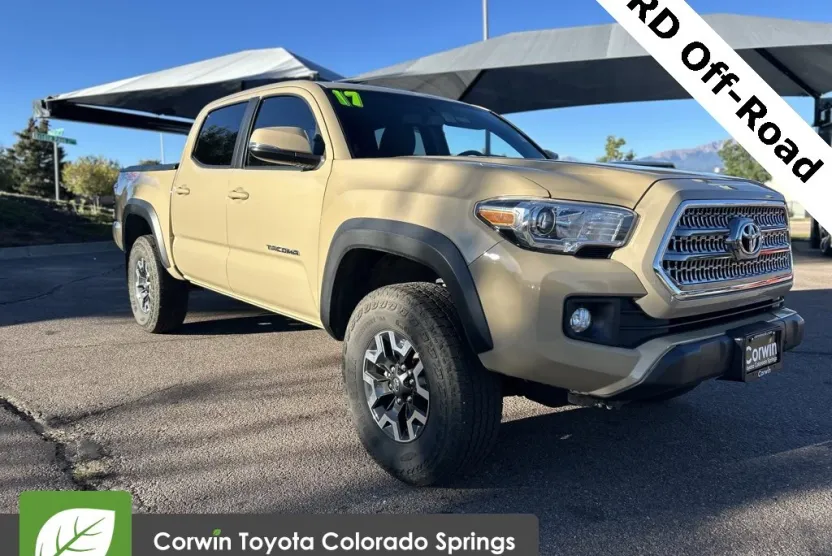 2017 Toyota Tacoma TRD V6 photo 1