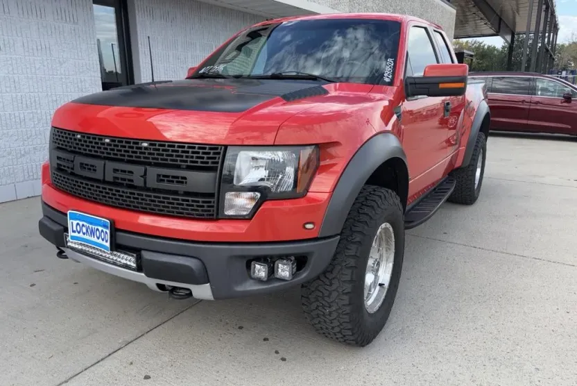 2010 Ford F-150 SVT Raptor photo 1