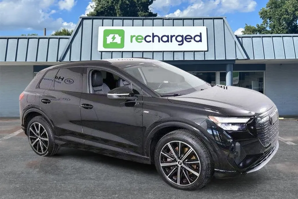 2022 Audi Q4 E-tron Premium Plus photo 1