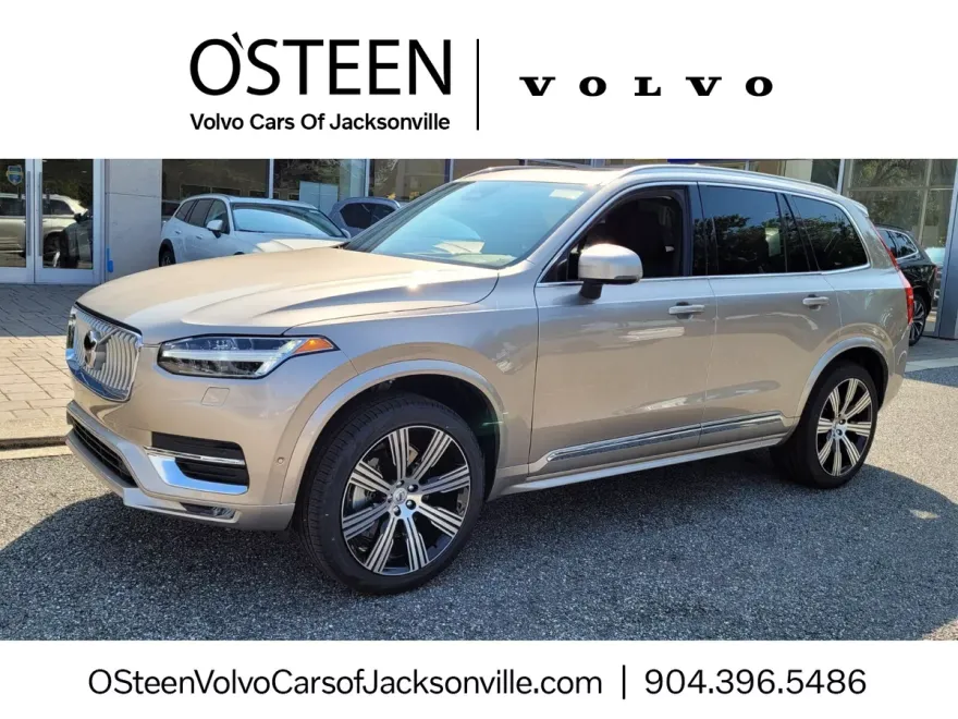 2024 Volvo XC90 Plus photo 1