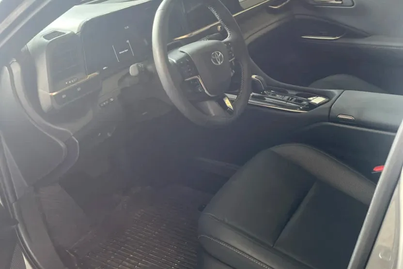 2024 Toyota Crown Platinum photo 1