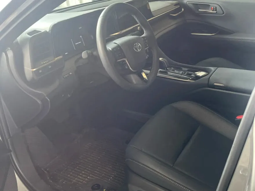 2024 Toyota Crown Platinum photo 1