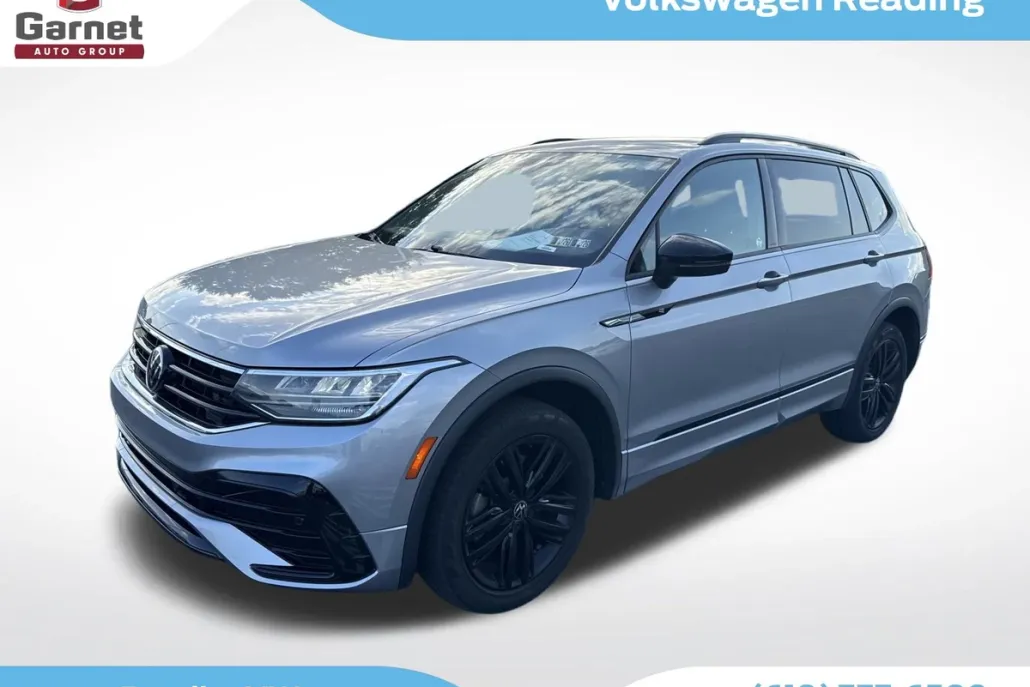 2022 Volkswagen Tiguan SE R-Line Black photo 1