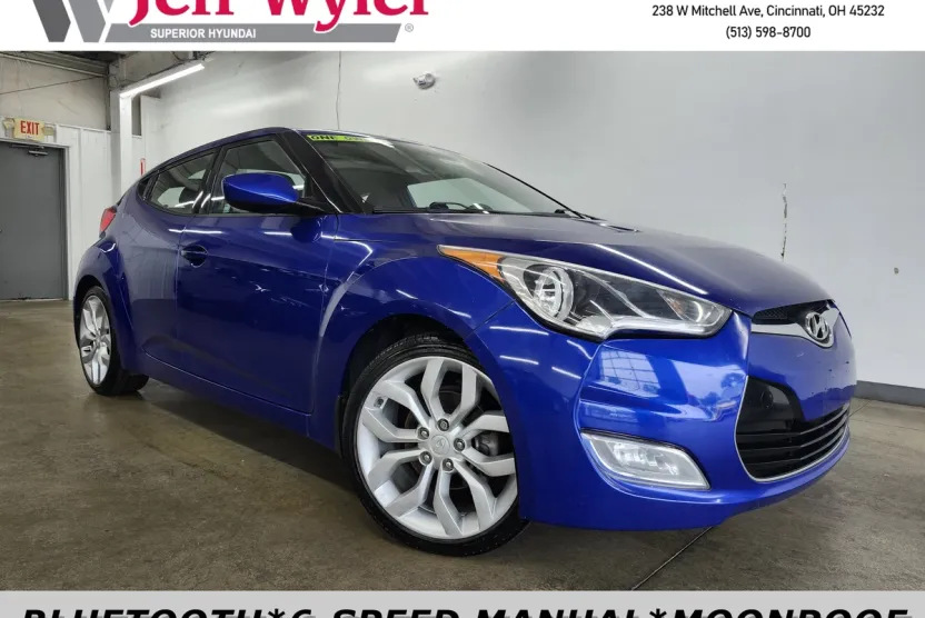 2013 Hyundai Veloster Base photo 1