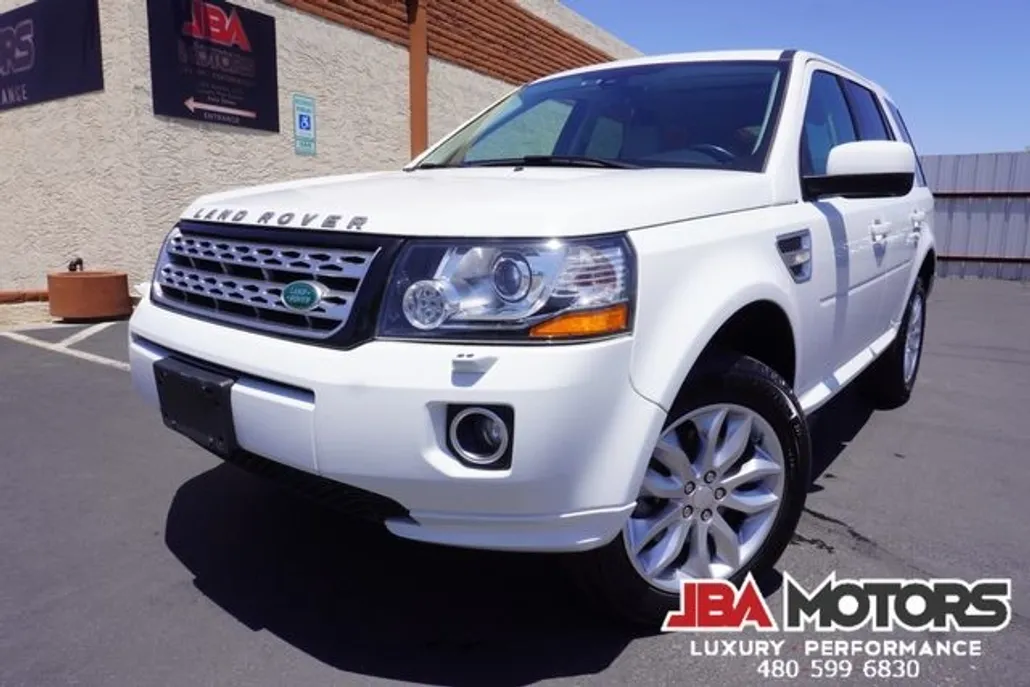 2015 Land Rover LR2 HSE LUX photo 1