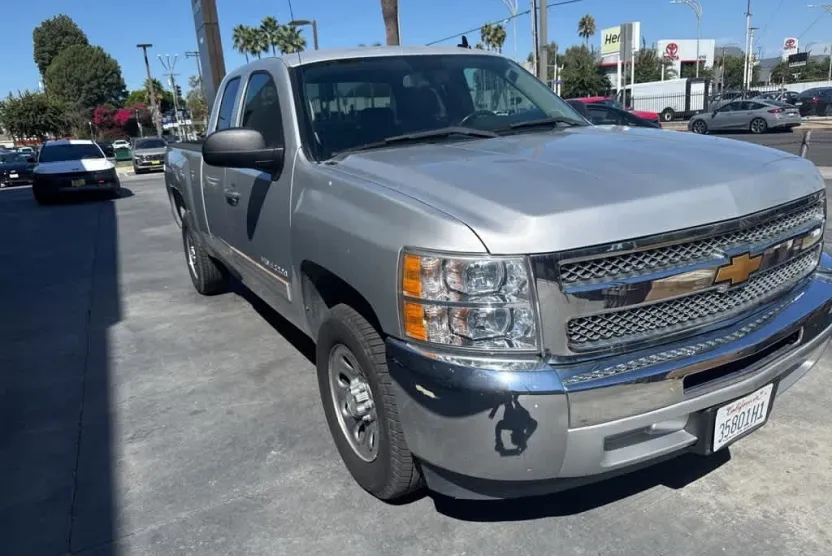 2013 Chevrolet Silverado 1500 LT photo 1