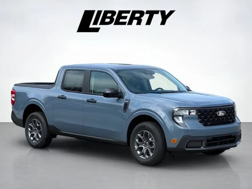 2025 Ford Maverick XLT photo 1