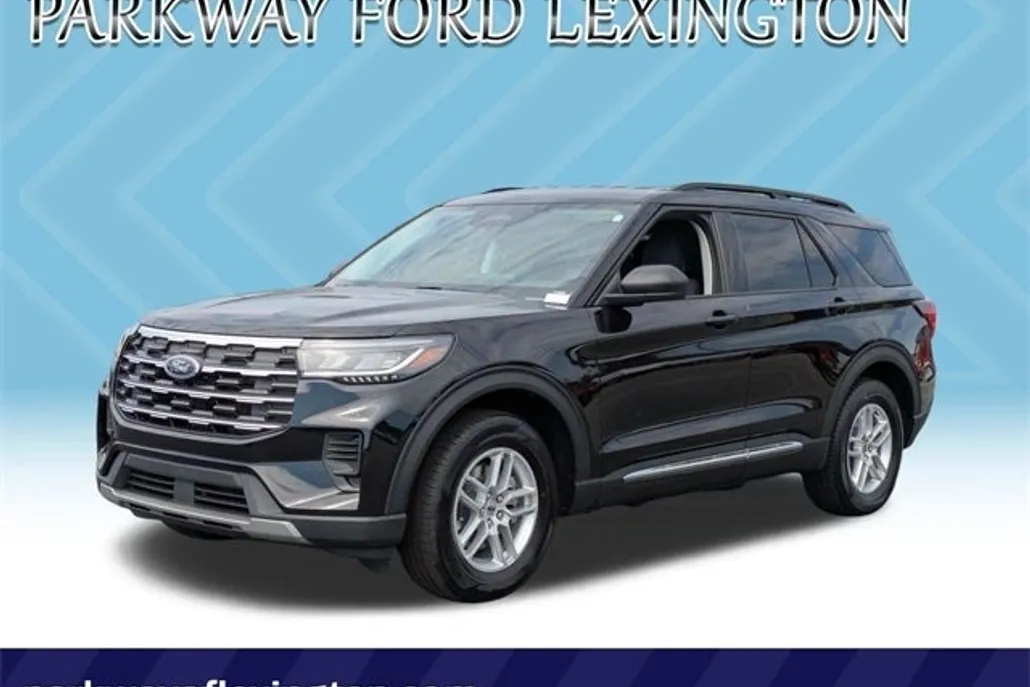 2025 Ford Explorer photo 1