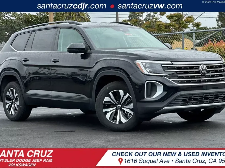 2024 Volkswagen Atlas SE photo 1