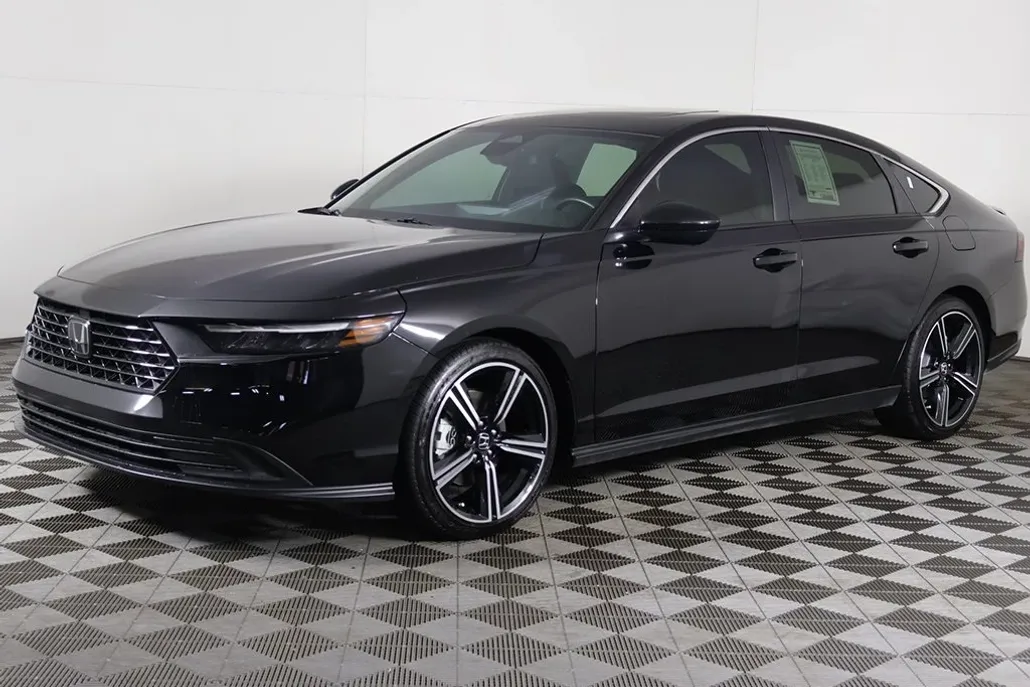 2025 Honda Accord Hybrid Sport photo 1