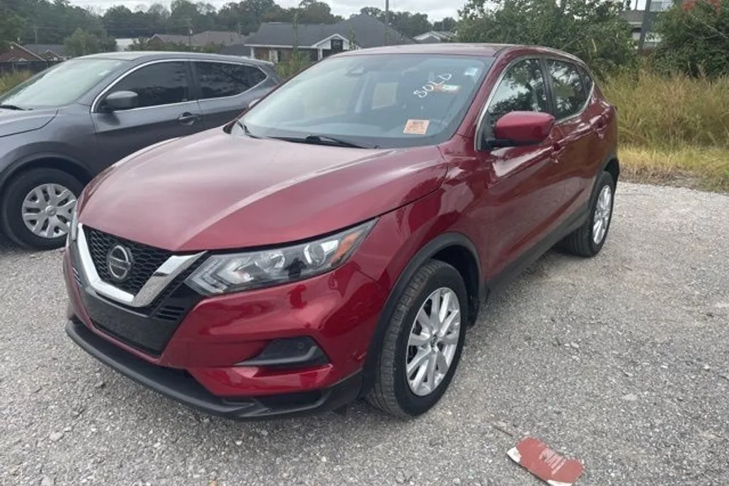 2020 Nissan Rogue Sport S photo 1
