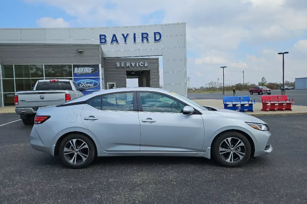2021 Nissan Sentra SV photo 1