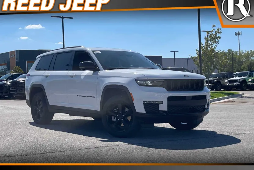 2025 Jeep Grand Cherokee Limited photo 1