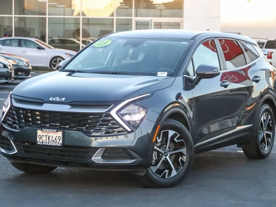 2023 Kia Sportage EX photo 1