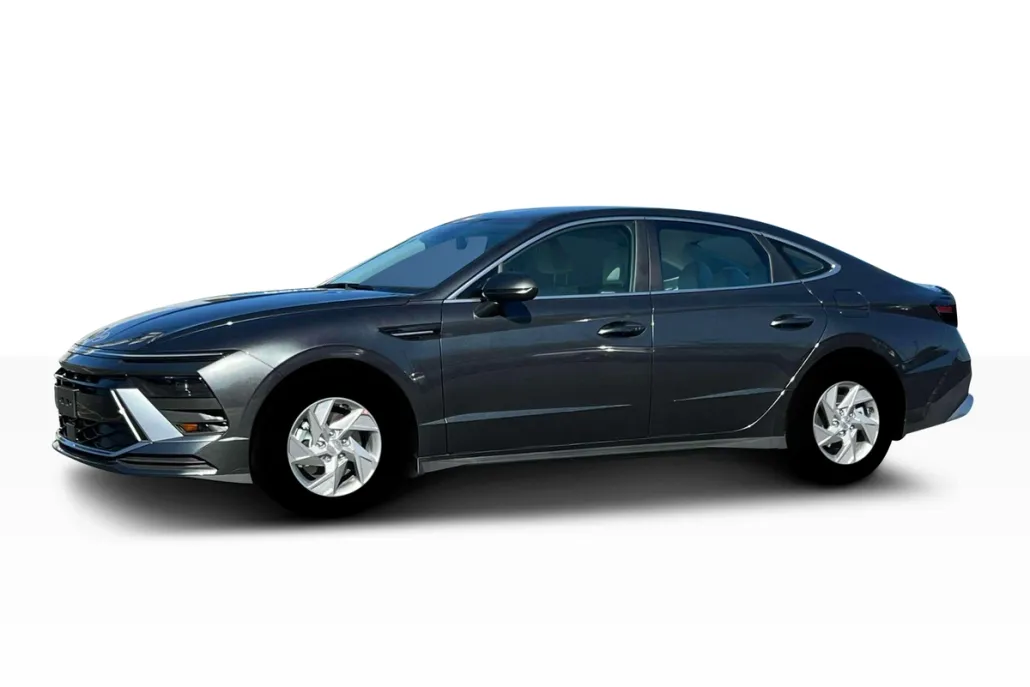 2025 Hyundai Sonata SE photo 1